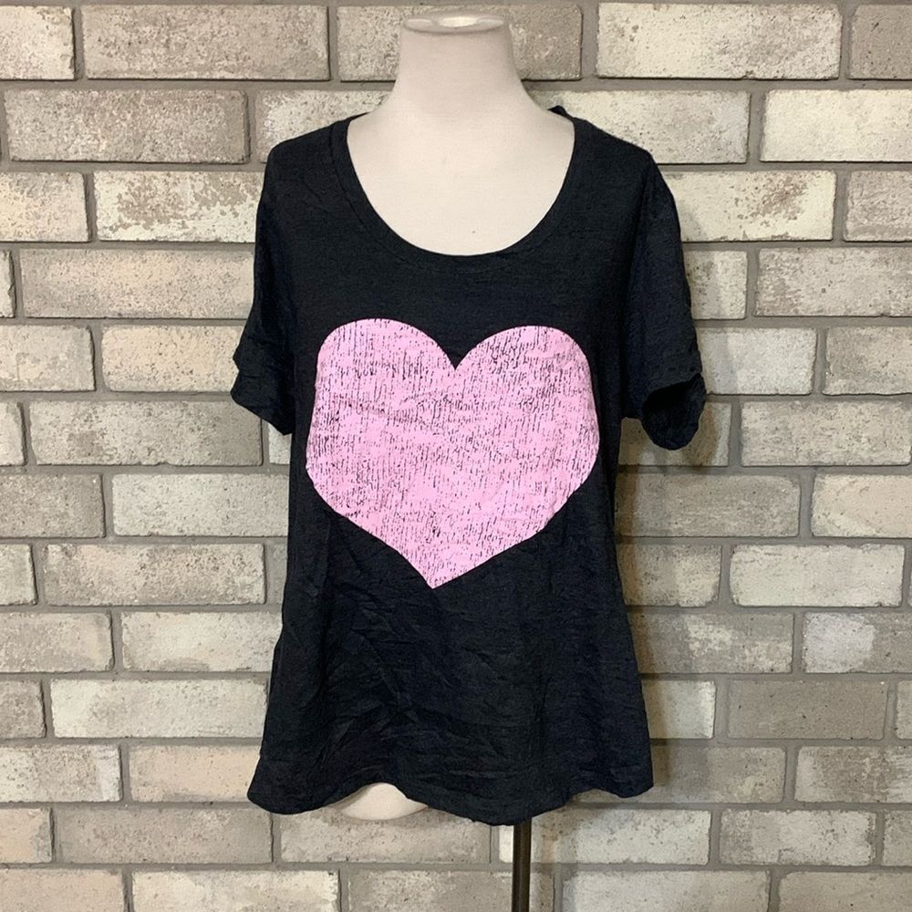 3for$20 shirt 18w runs a bit on smaller side